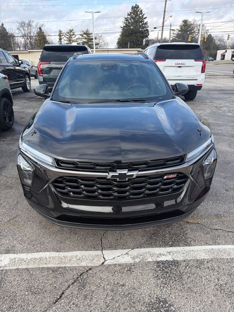 New 2026 Chevrolet Trax RS image 2