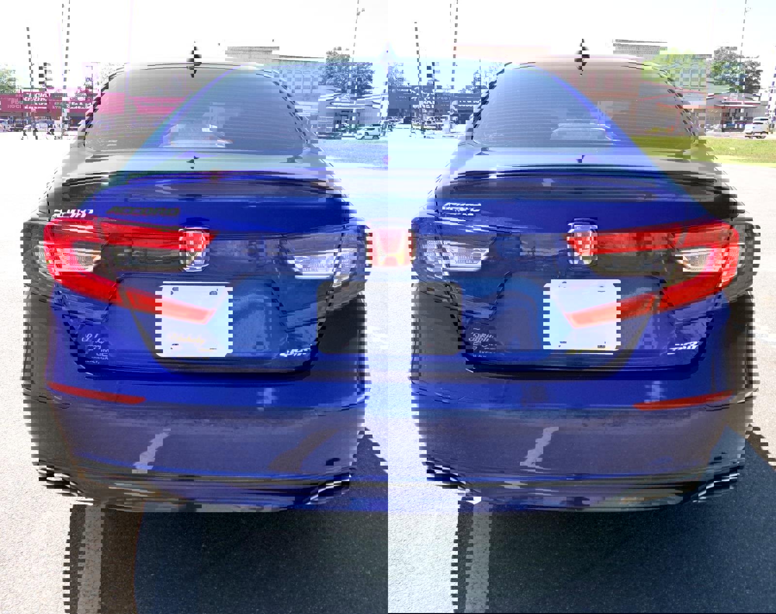 Used 2018 Honda Accord Sport image 3