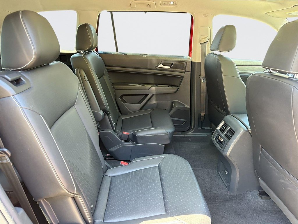 Used 2021 Volkswagen Atlas SEL AWD/4WD image 32
