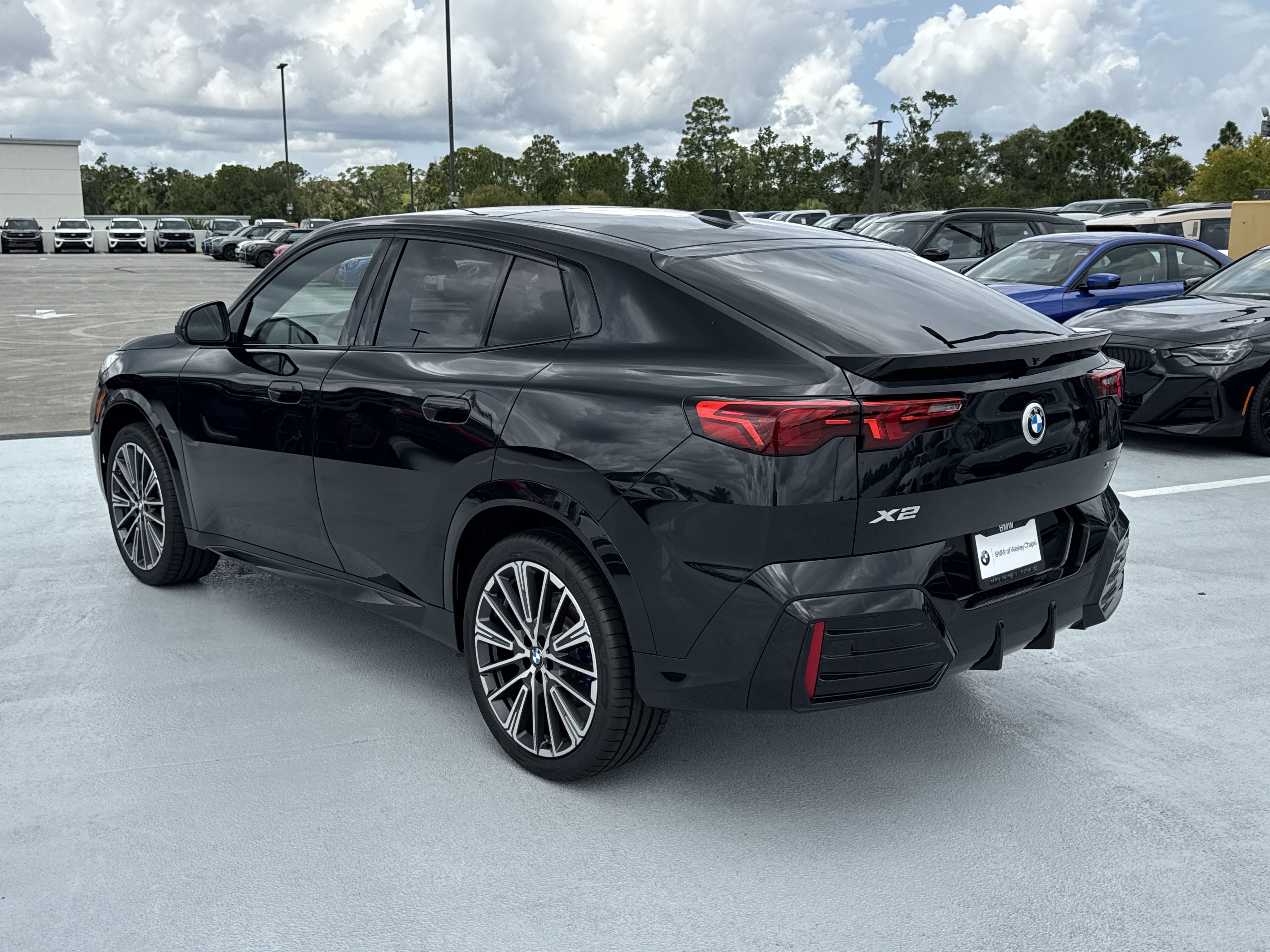 New 2026 BMW X2 xDrive28i w/ Technology Package AWD/4WD image 5