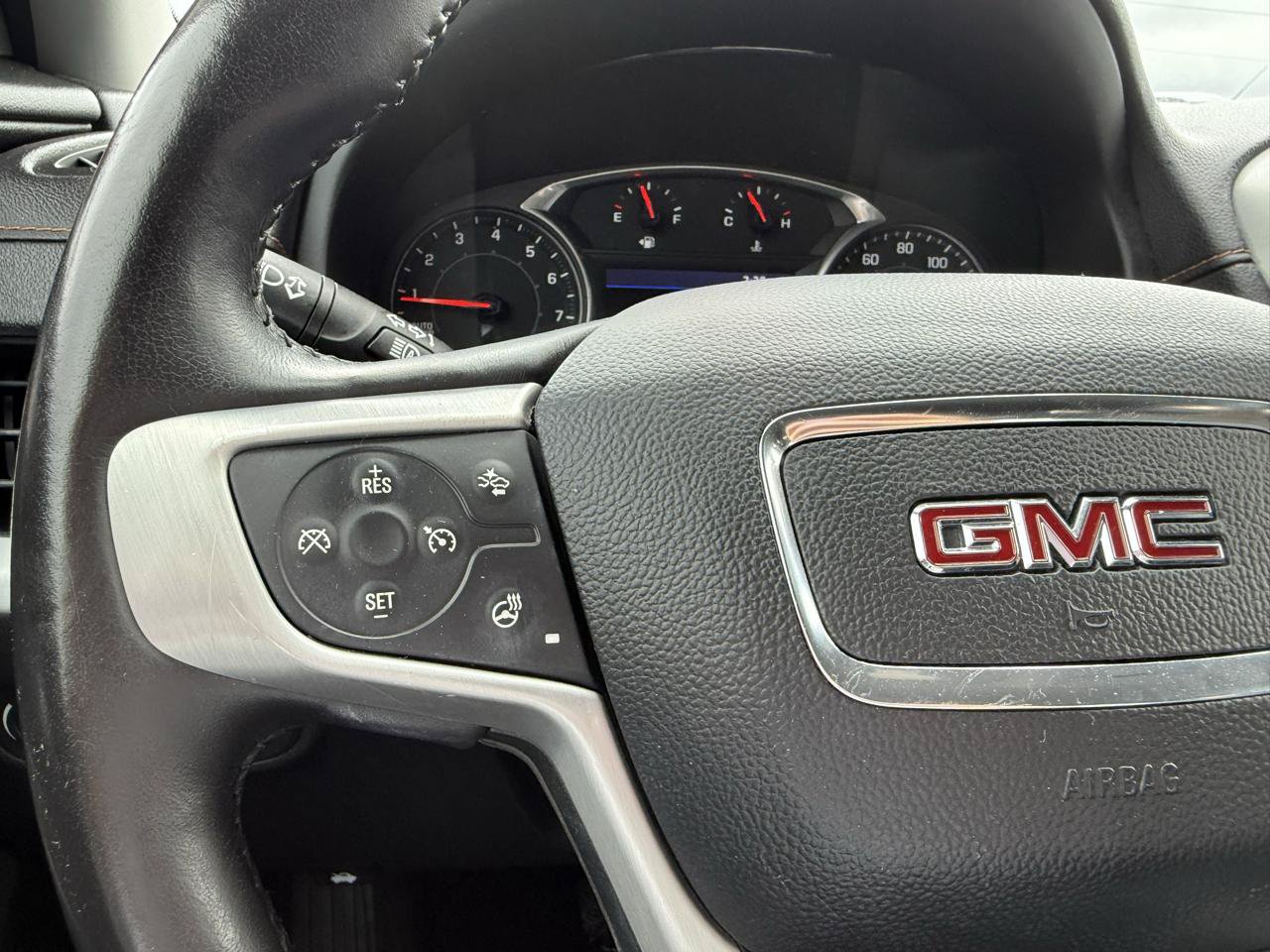 Used 2020 GMC Terrain SLT w/ Preferred Package FWD image 25