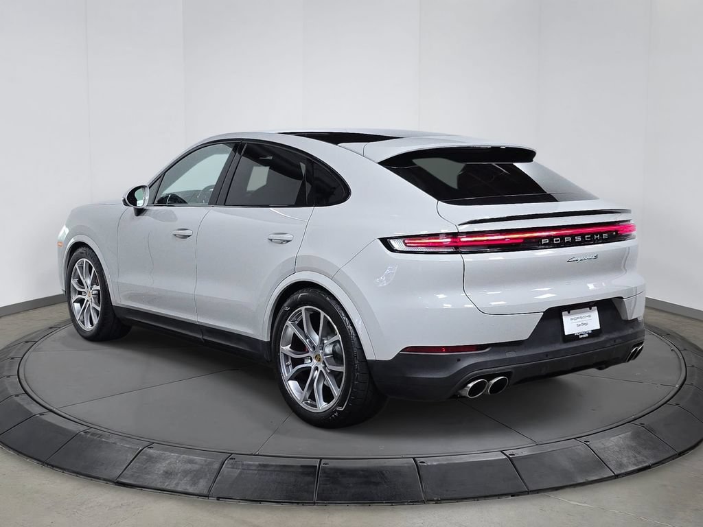Certified 2024 Porsche Cayenne S AWD/4WD image 3