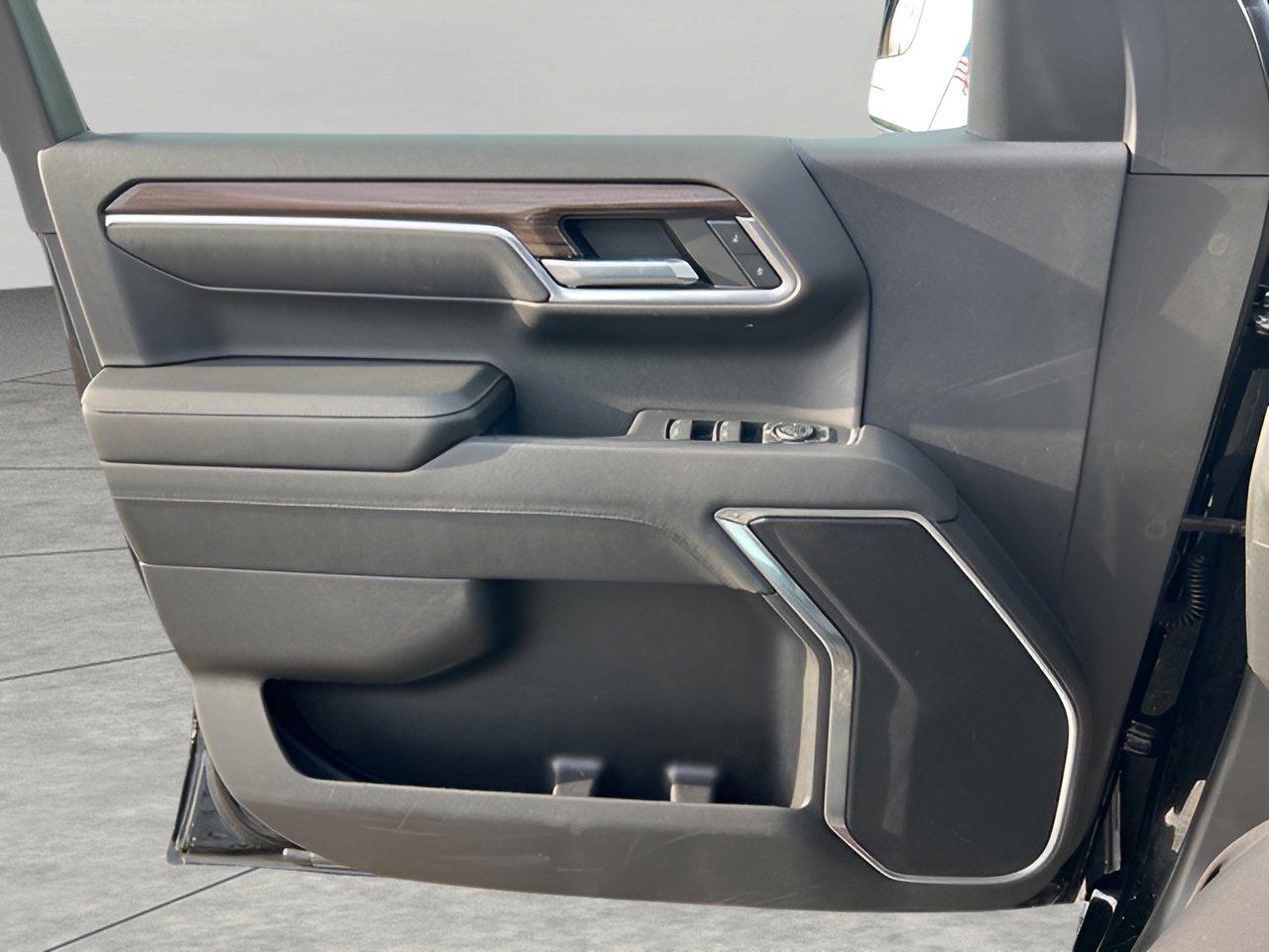 Used 2022 Chevrolet Silverado 1500 LT image 23