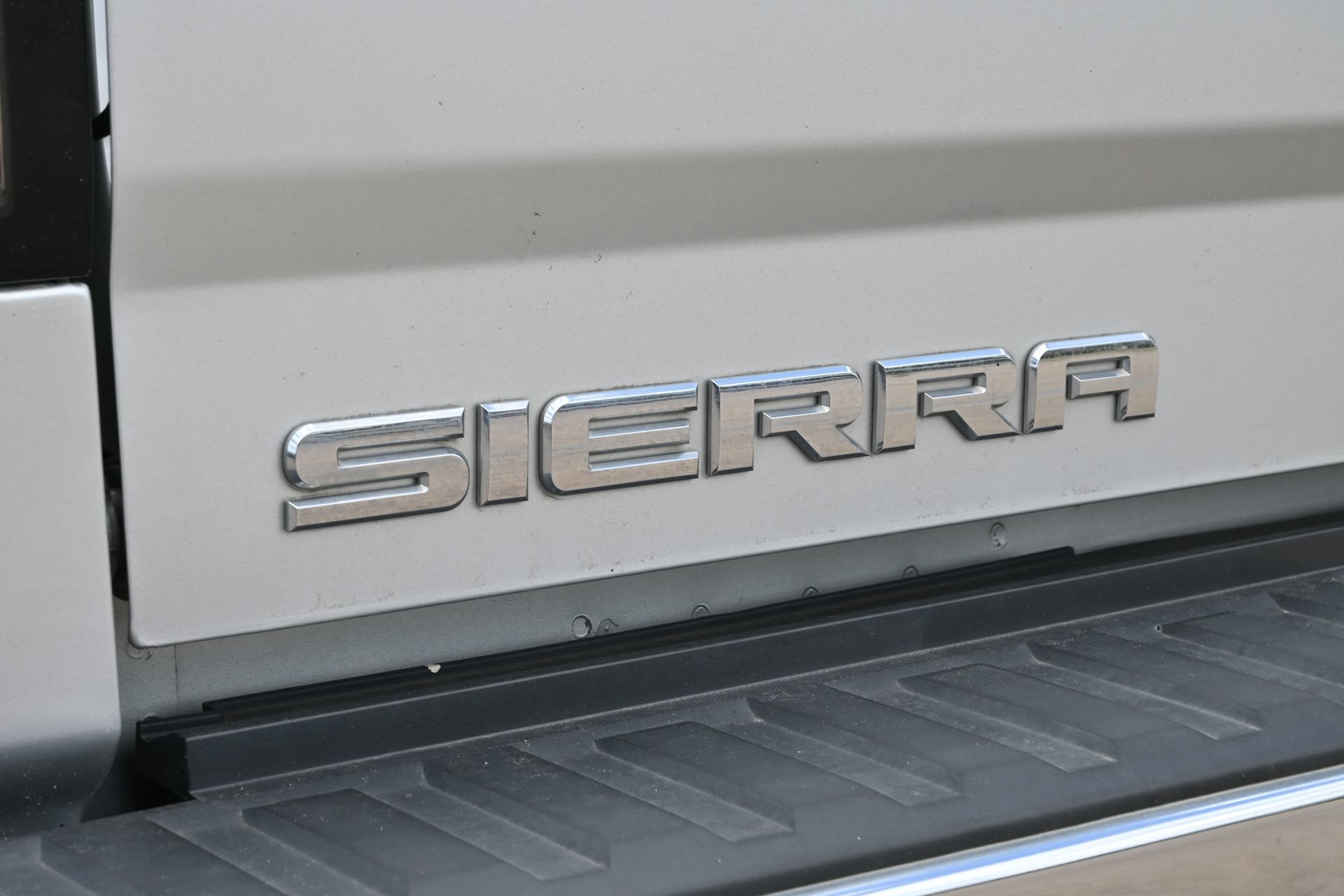 Used 2017 GMC Sierra 1500 SLT w/ SLT Premium Package AWD/4WD image 21