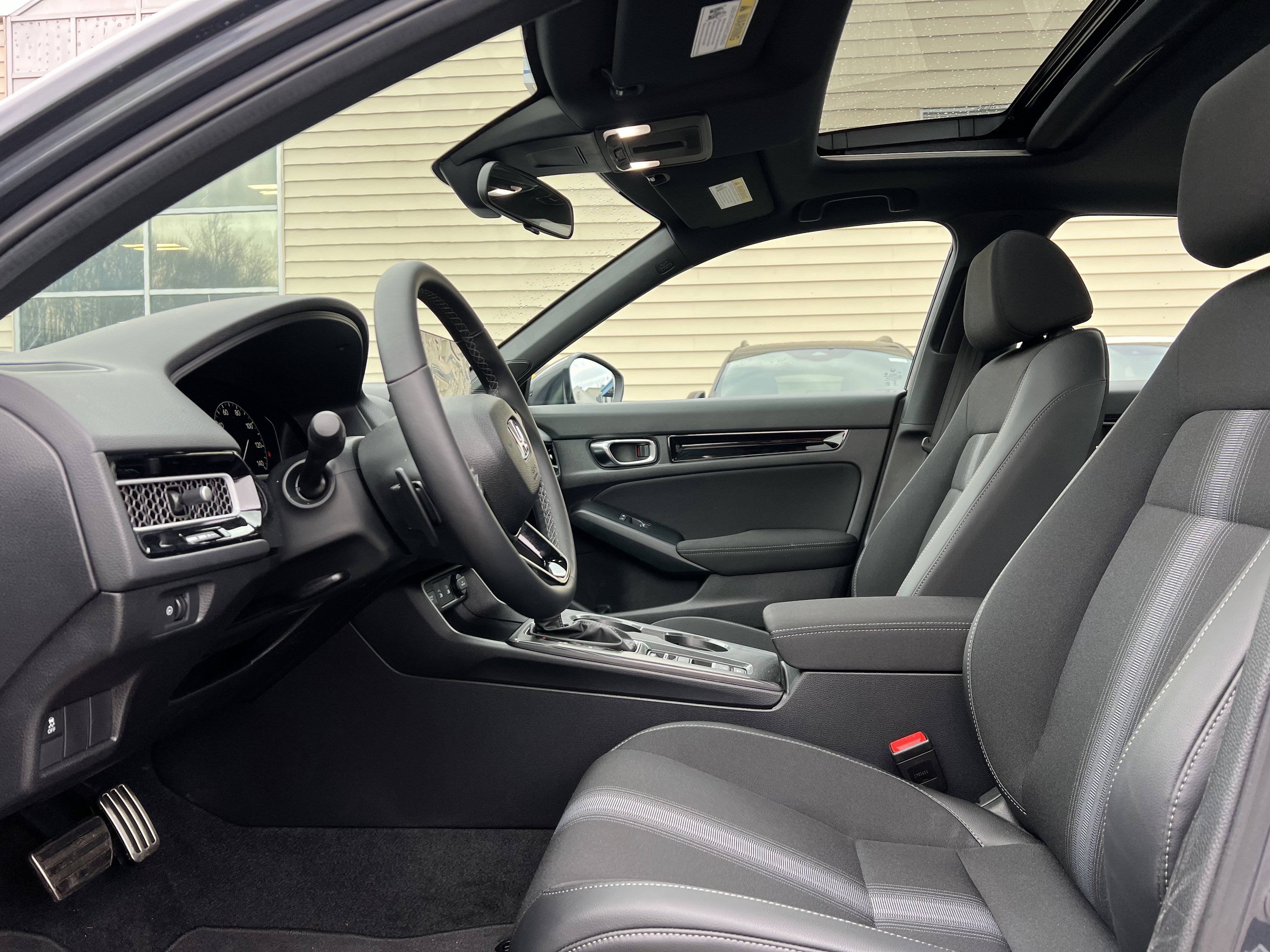 Used 2025 Honda Civic Sport image 14