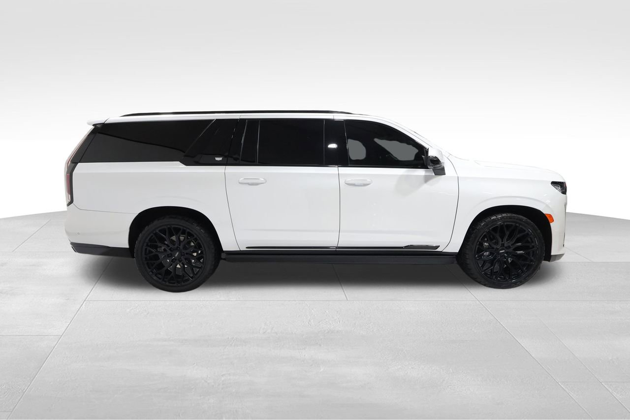 Certified 2024 Cadillac Escalade ESV Sport Platinum w/ LPO, ONYX Package AWD/4WD image 5