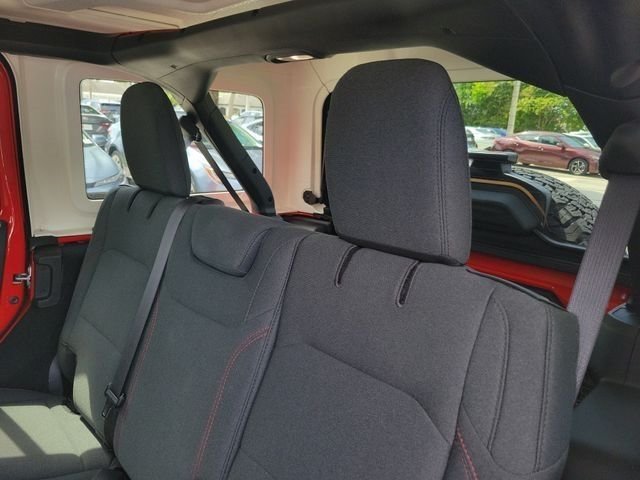 Used 2026 Jeep Wrangler Unlimited Rubicon AWD/4WD image 12