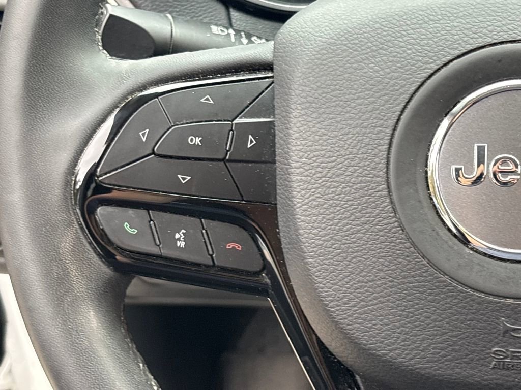 Used 2020 Jeep Cherokee Latitude Plus image 18