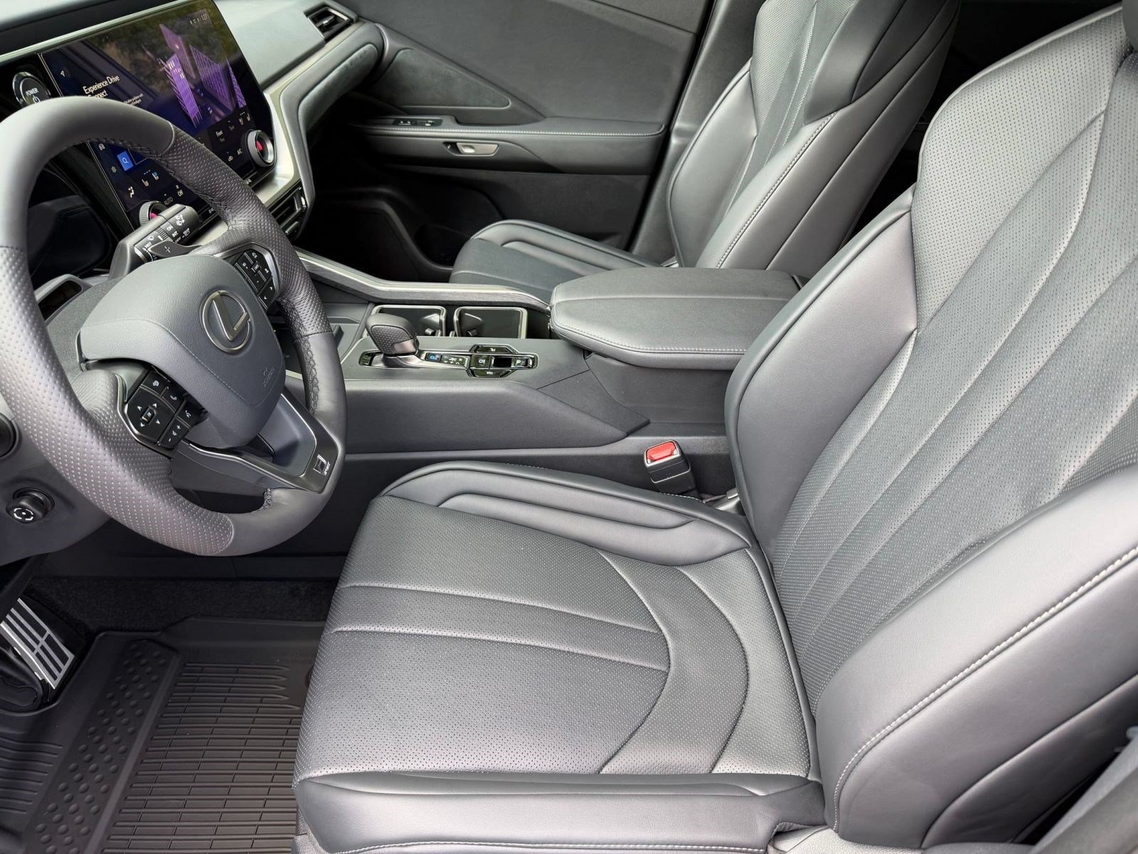 New 2026 Lexus TX 500h AWD w/ Technology Package image 5
