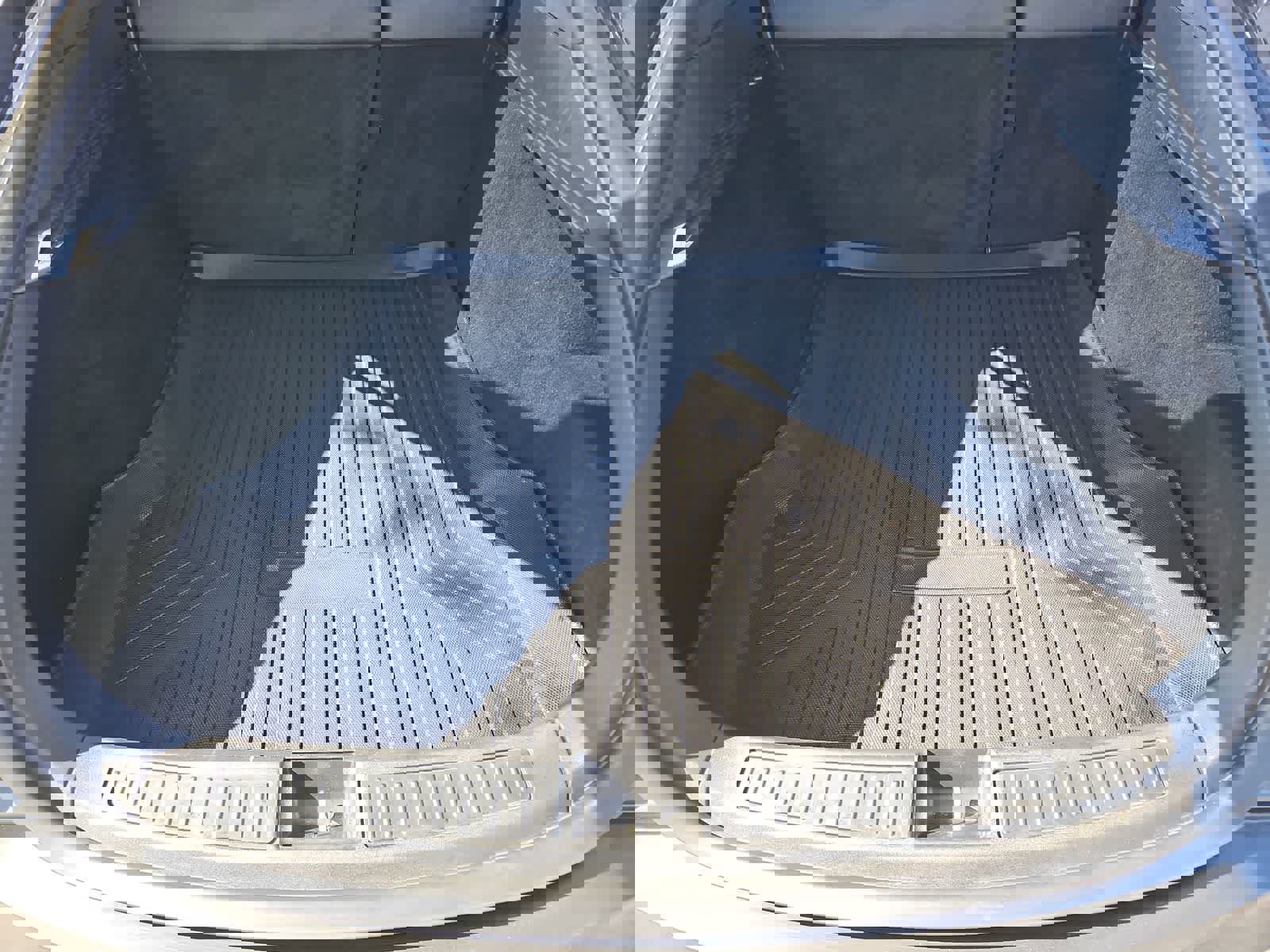 Used 2019 Tesla Model S Performance image 32