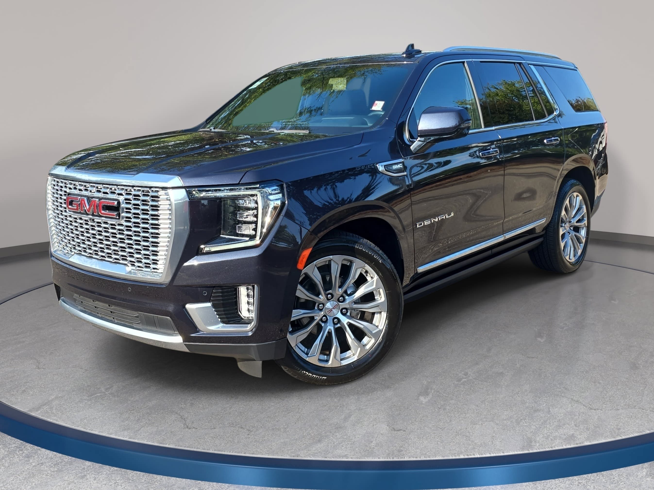 Used 2024 GMC Yukon Denali w/ Advanced Technology Package AWD/4WD image 1