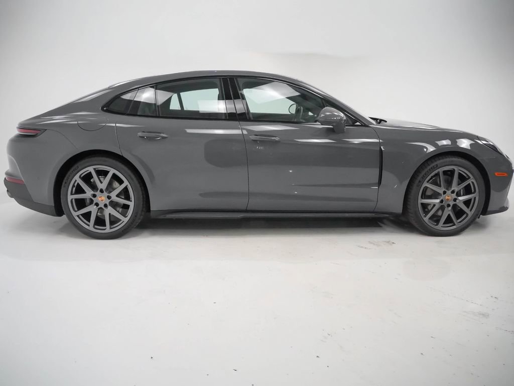 Certified 2025 Porsche Panamera 4 AWD/4WD image 9