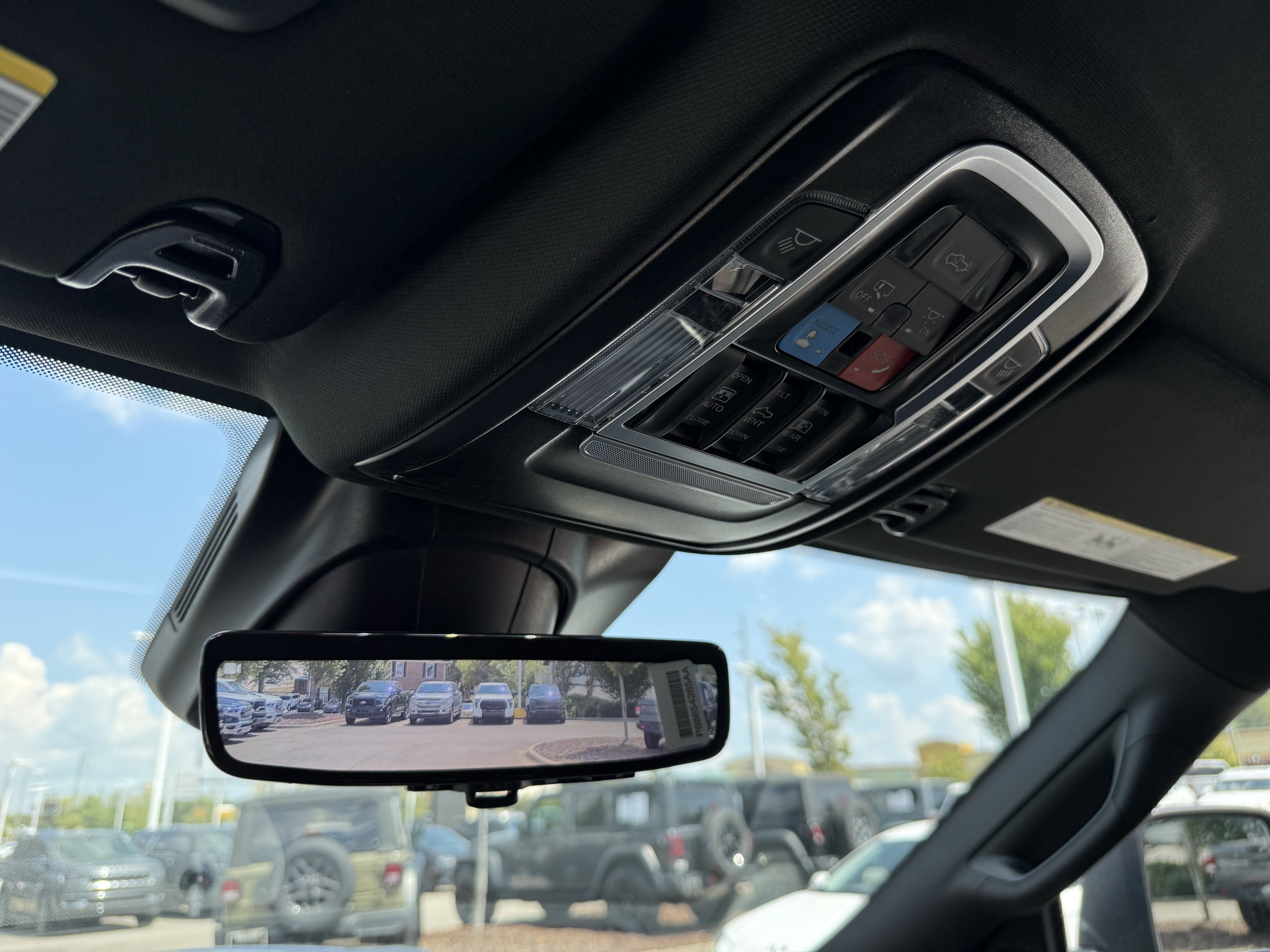New 2027 RAM 3500 Laramie AWD/4WD image 30