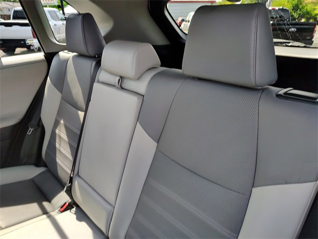 Used 2019 Toyota RAV4 Limited image 4