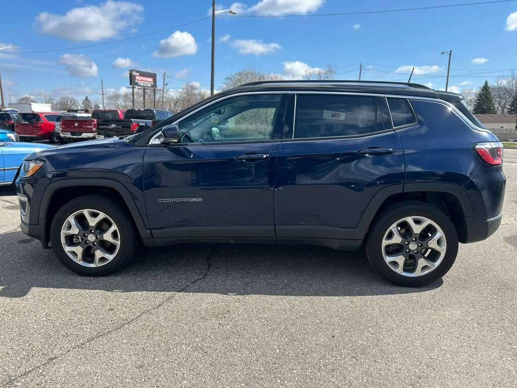 Used 2017 Jeep Compass Limited AWD/4WD image 8