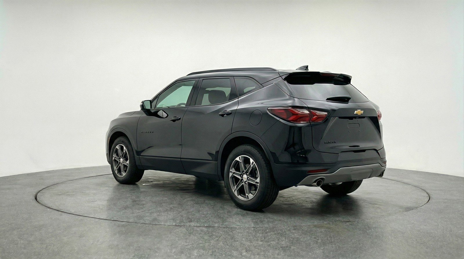 Used 2025 Chevrolet Blazer LT image 6