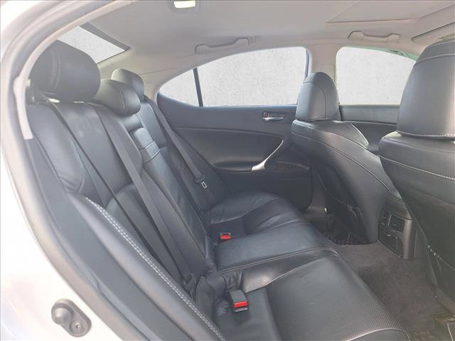 Used 2011 Lexus IS 250 w/ Premium Pkg Value Edition RWD image 17