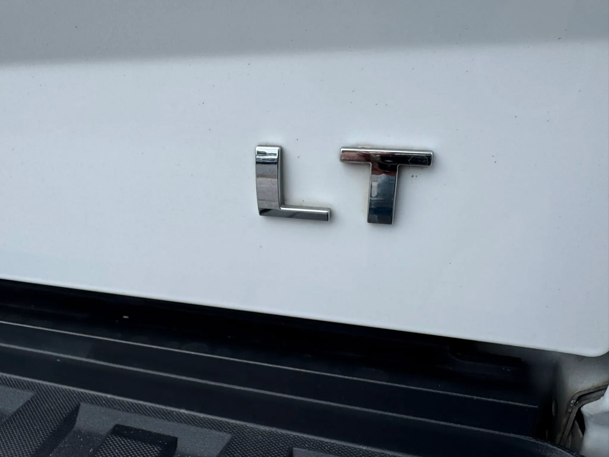 Used 2016 Chevrolet Silverado 2500 LT w/ Custom Sport Edition image 30