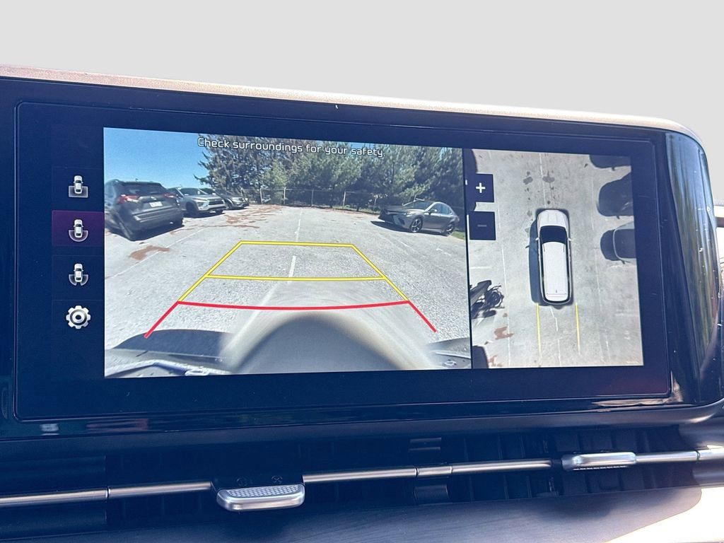 Used 2022 Kia Carnival SX image 14