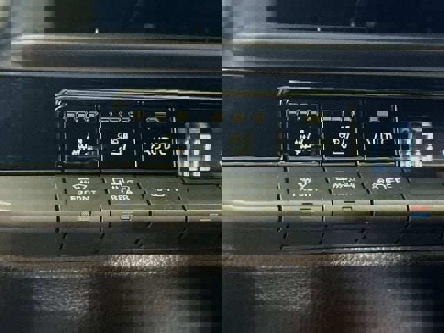 Certified 2024 Toyota Crown Platinum w/ Carpet Mat Package (TMS) AWD/4WD image 19