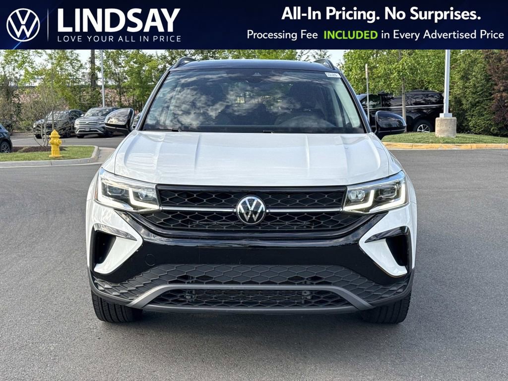 Used 2024 Volkswagen Taos SE AWD/4WD image 7