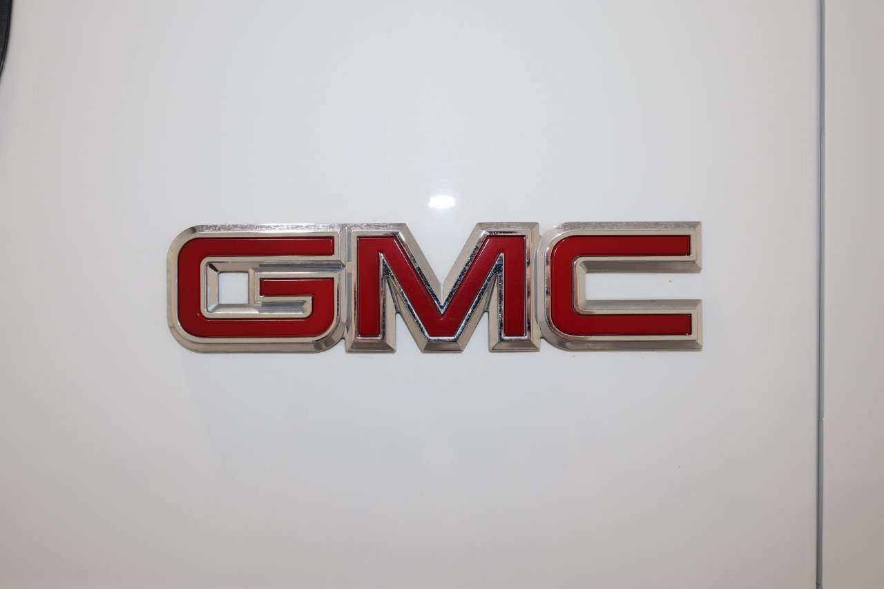 Certified 2025 GMC Savana 3500 LT w/ LT Preferred Equipment Group RWD image 27
