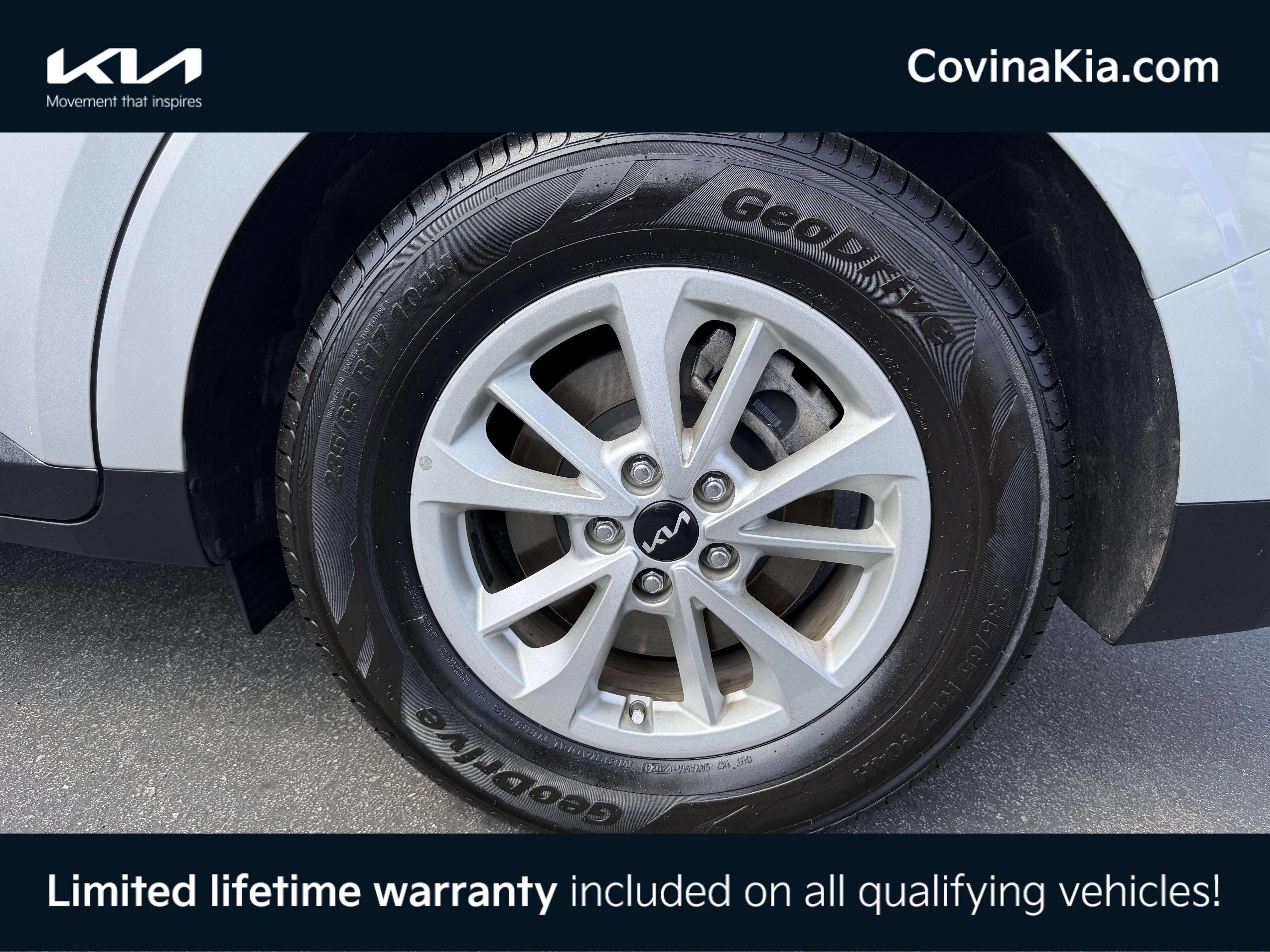 Certified 2022 Kia Carnival LX FWD image 11
