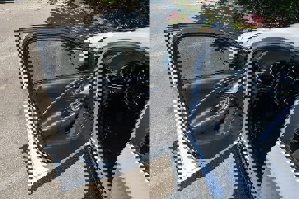 Used 2019 Chevrolet Volt LT w/ Power Convenience Package image 22