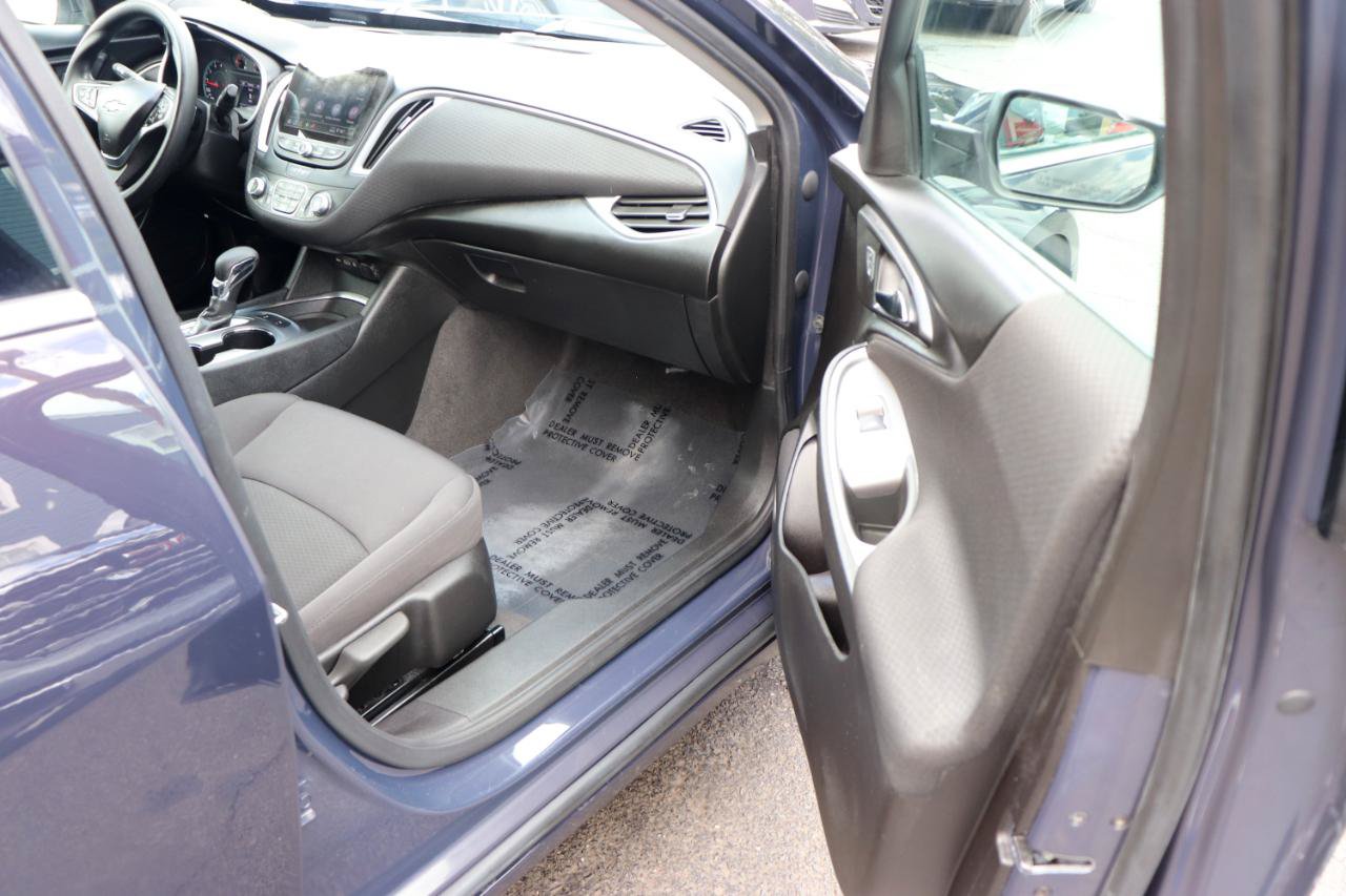 Used 2025 Chevrolet Malibu LT FWD image 15