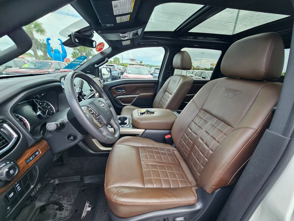 Certified 2024 Nissan Titan Platinum Reserve w/ Moonroof Package RWD image 17