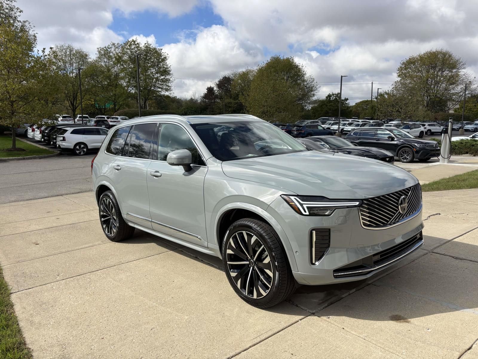 Used 2026 Volvo XC90 B6 Plus w/ Protection Package Premier