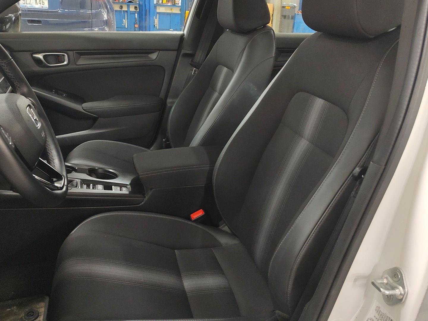 Certified 2024 Honda Civic Sport image 2