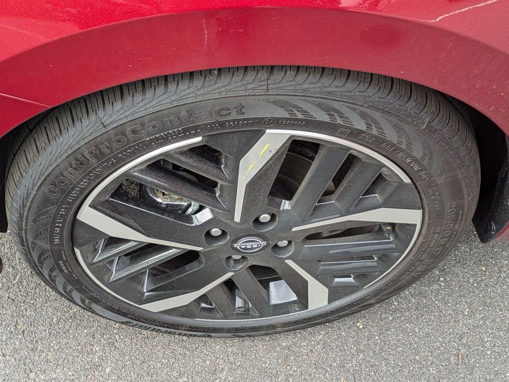 New 2025 Nissan Versa SR w/ Trunk Package image 22