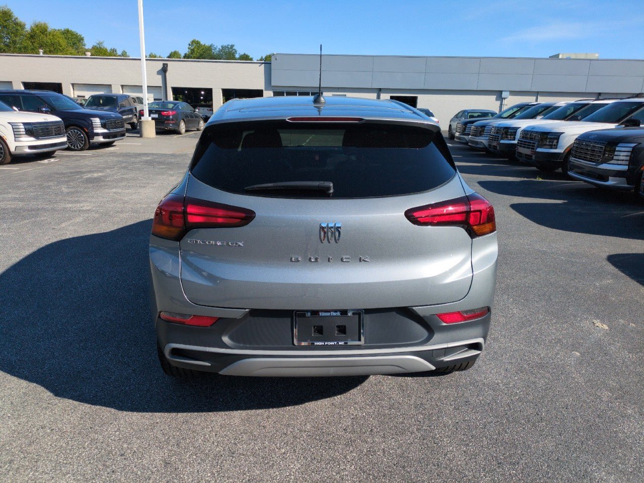 Used 2024 Buick Encore GX Preferred FWD image 6