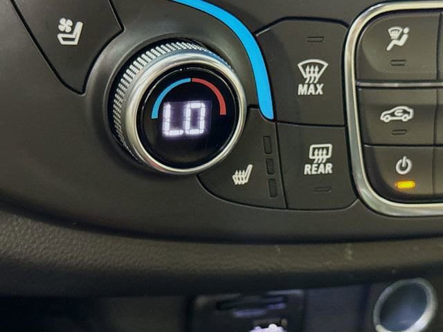 Used 2023 Chevrolet Traverse Premier w/ LPO, Floor Liner Package FWD image 21