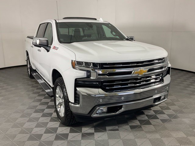 Used 2022 Chevrolet Silverado 1500 LTZ w/ LTZ Premium Package AWD/4WD image 3