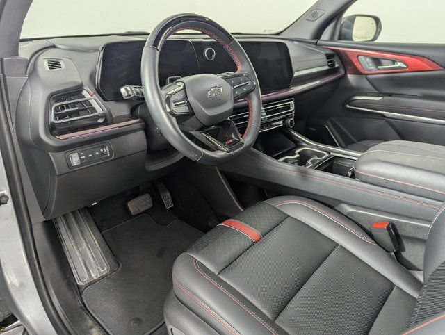 Used 2024 Chevrolet Traverse RS AWD/4WD image 11