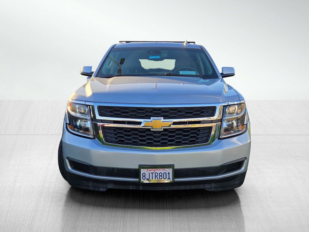Used 2019 Chevrolet Suburban LT image 2