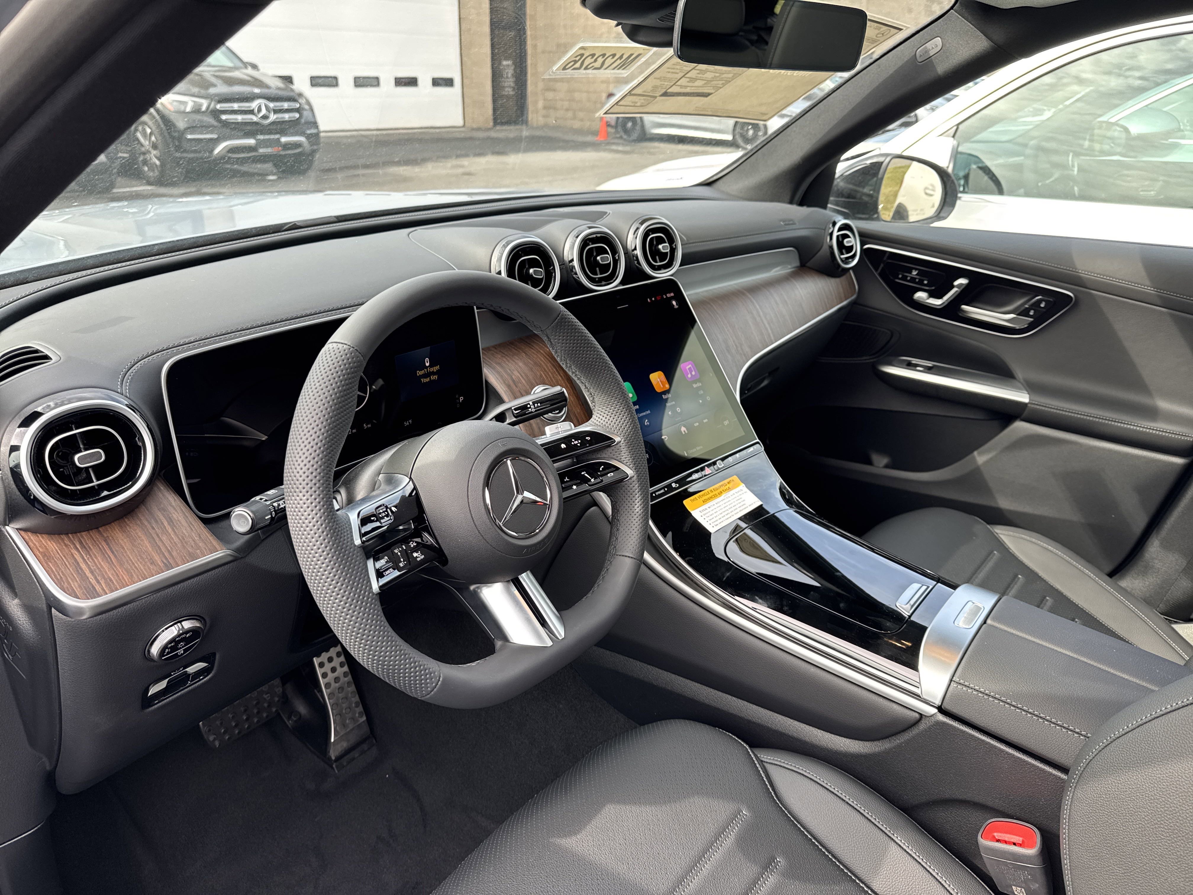 New 2025 Mercedes-Benz GLC 300 4MATIC image 9