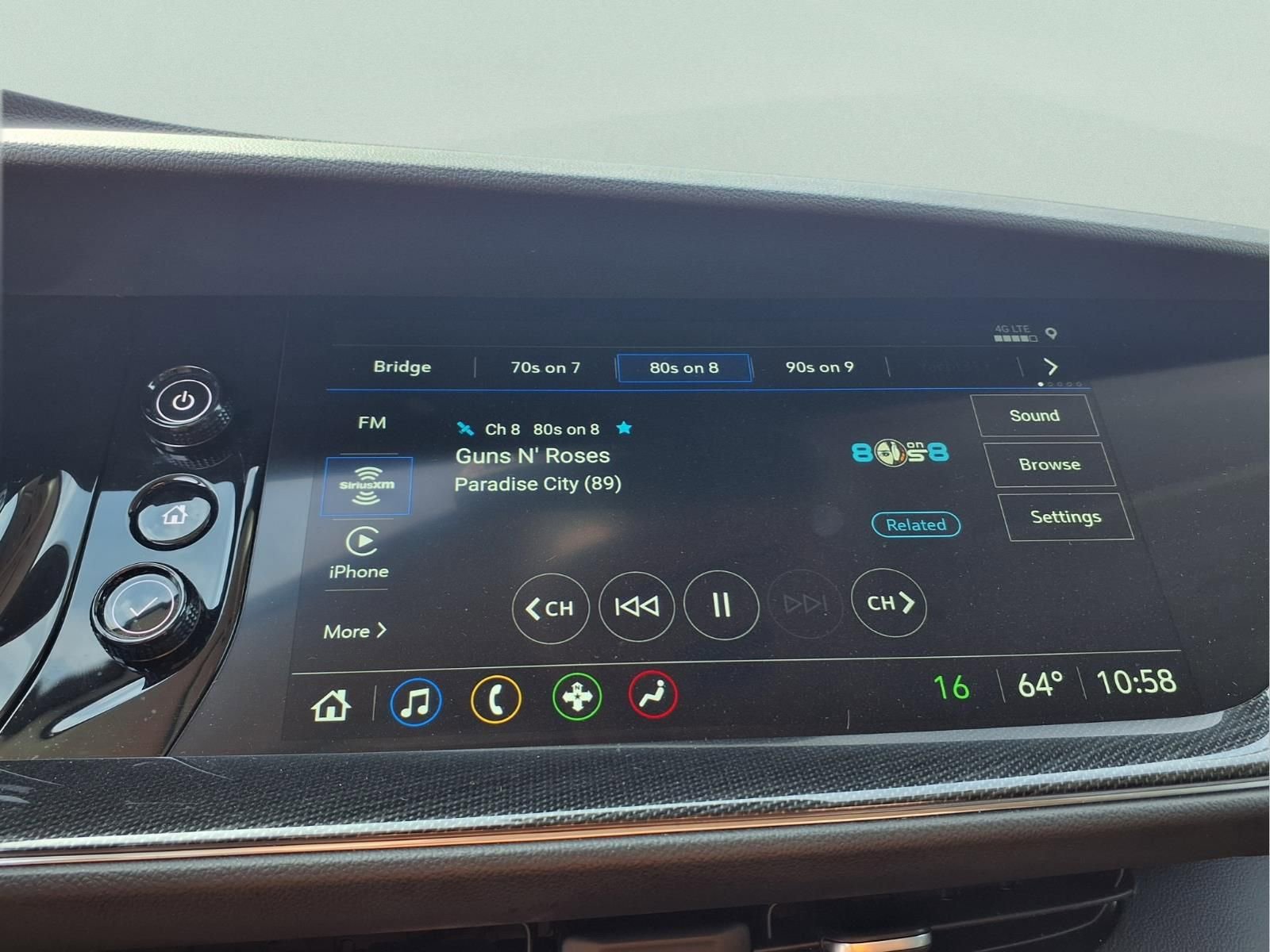 Used 2023 Buick Envision Essence w/ Sport Touring Package image 3