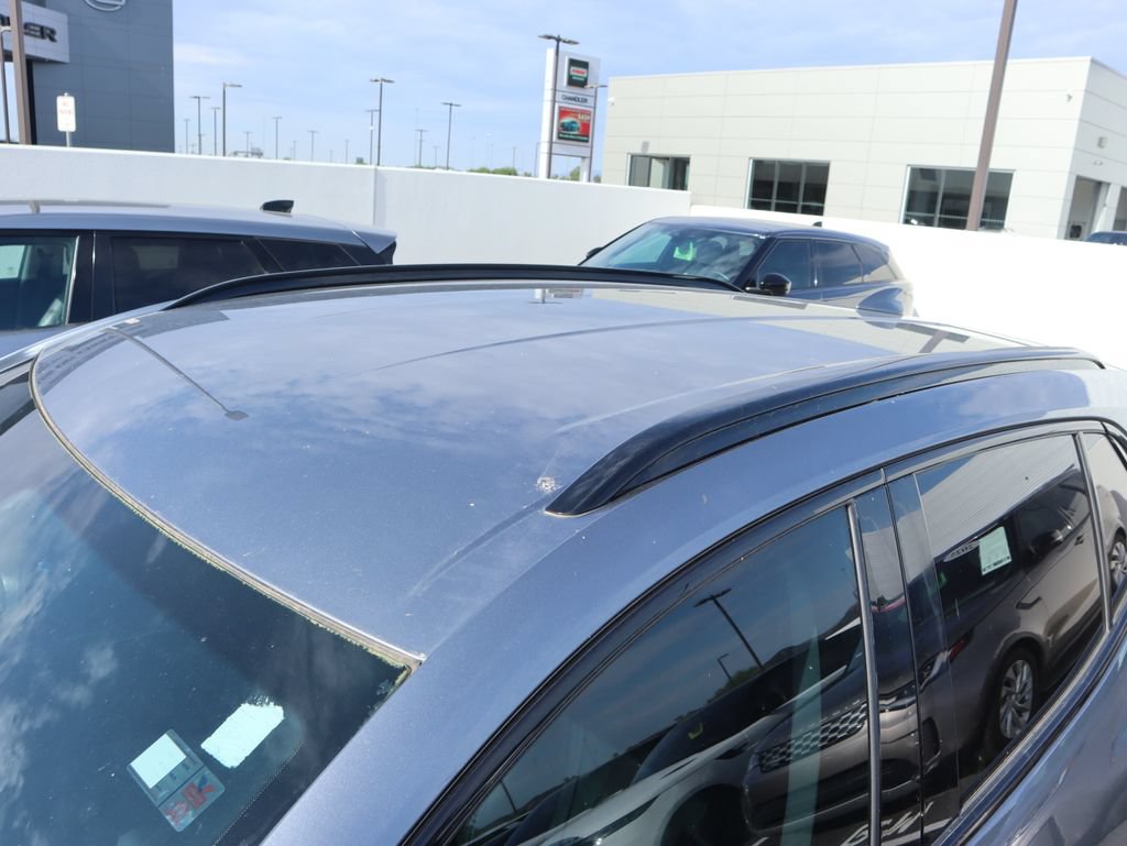 Used 2022 Buick Envision Essence w/ Technology Package I FWD image 5
