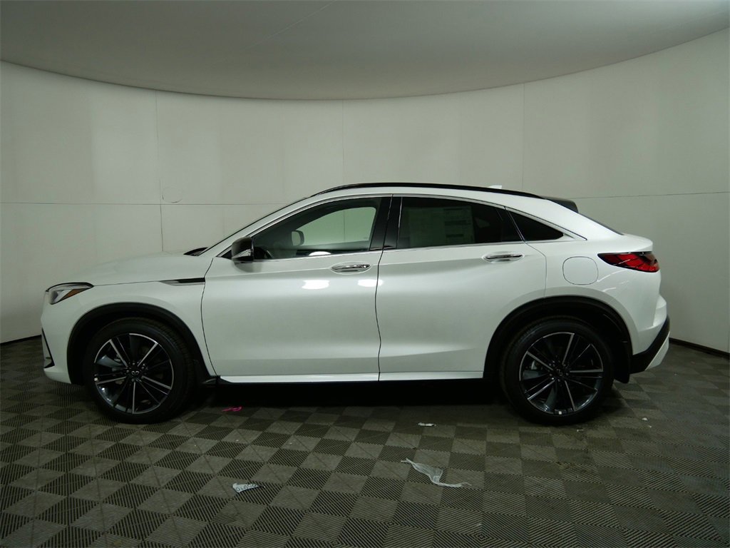 New 2025 INFINITI QX55 Essential image 6