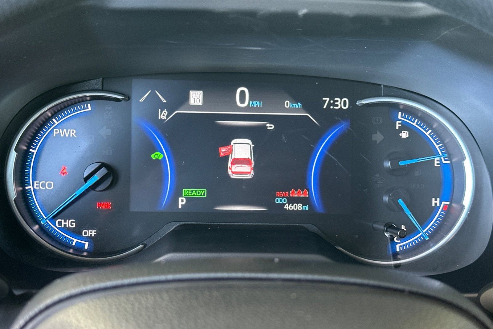 Certified 2025 Toyota RAV4 LE image 30