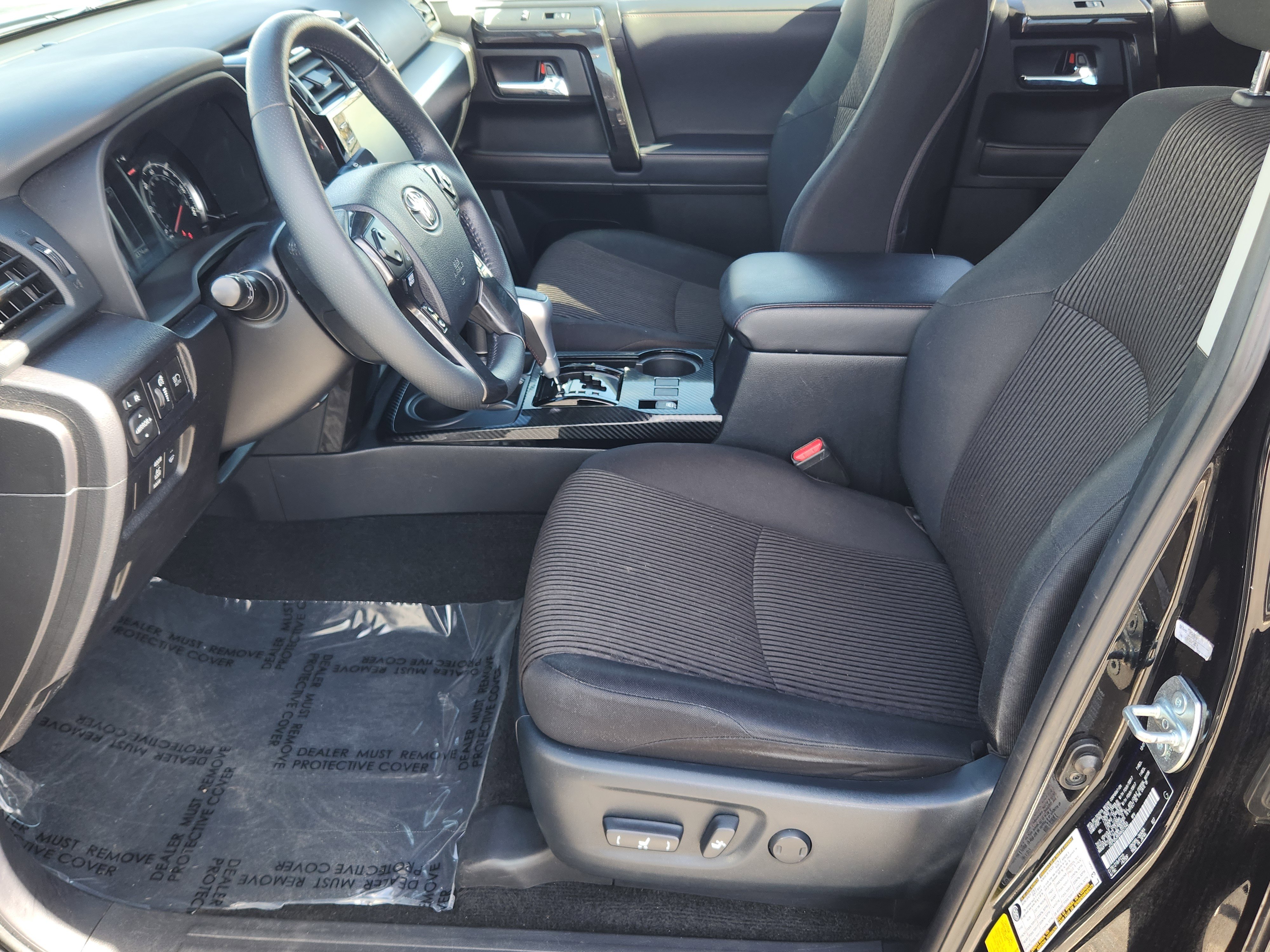 Used 2022 Toyota 4Runner TRD Off-Road image 13