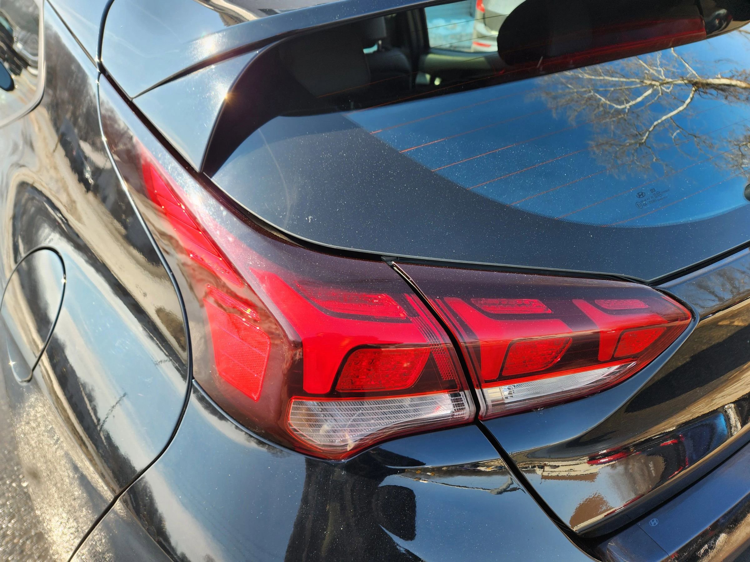 Used 2020 Hyundai Veloster Turbo image 11