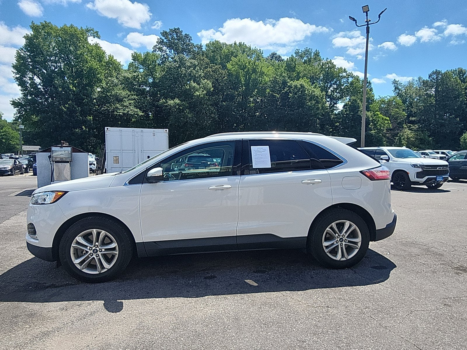 Used 2019 Ford Edge SEL AWD/4WD image 2