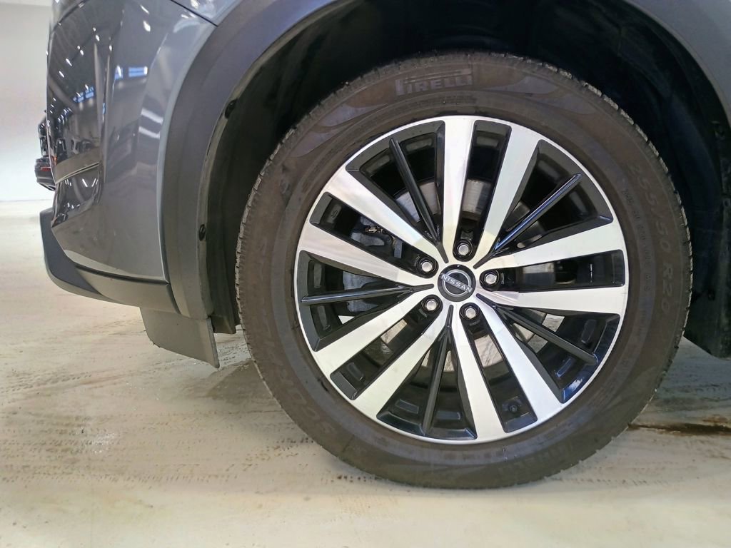 Used 2023 Nissan Pathfinder Platinum image 8