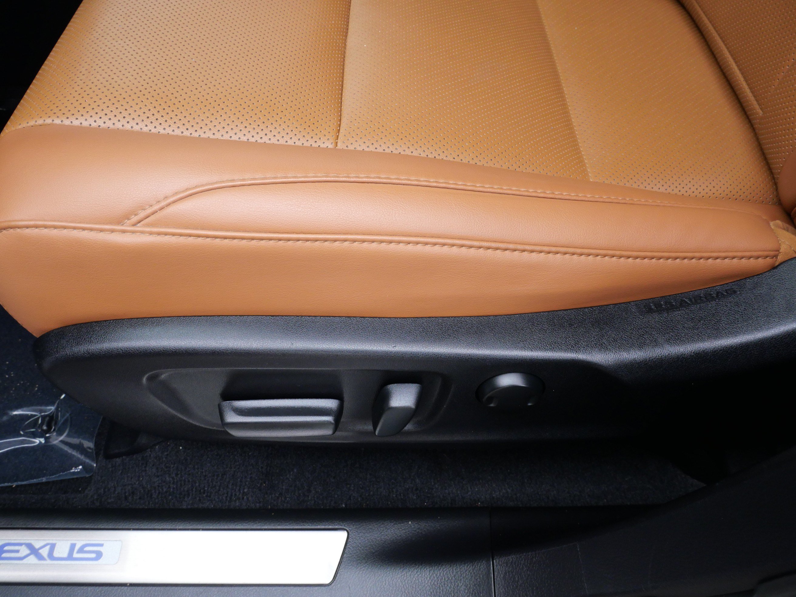 Used 2022 Lexus RX 450hL AWD w/ Premium Package image 20