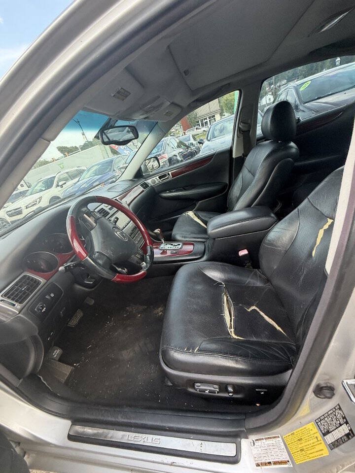 Used 2005 Lexus ES 330 FWD image 7