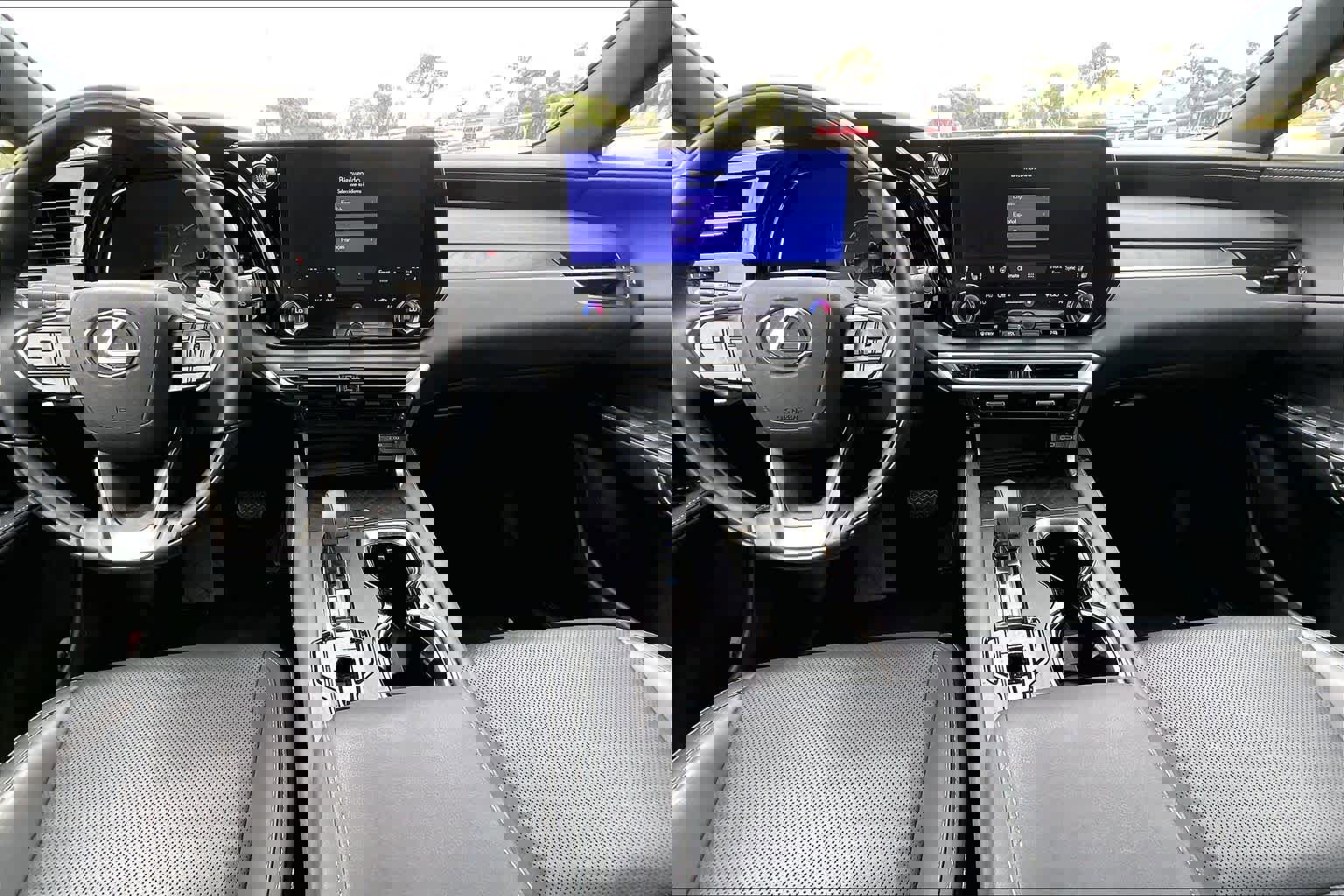 Used 2023 Lexus RX 350 Premium w/ Cold Area Package image 16